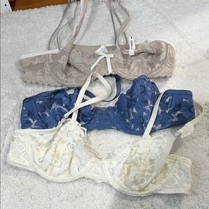 aerie Lace Underwire Bras 34 B  - Blue, Cream & Tan